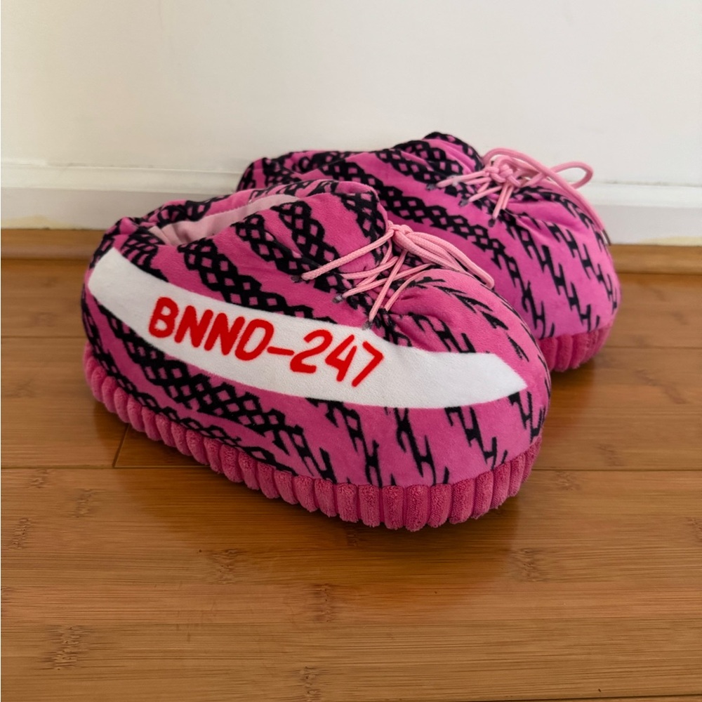 Banned Goods BNND Slippers Yeezy sneaker look a like. Pink and Black